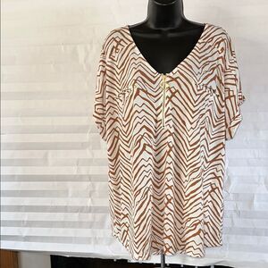 Flower & Feather Women’s Short Sleeve Half Zip Blouse Size 1XL Casual Top